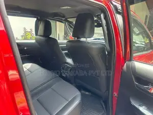 Toyota Hilux Rocco 2025