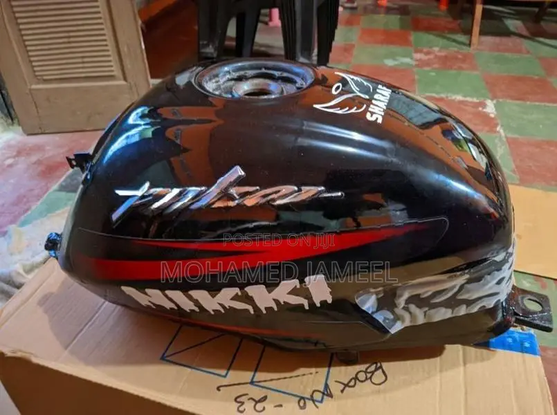 Bajaj Pulsar 150 Petrol Tank