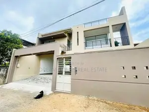 Modern Luxury House with Rooftop for Sale – Kesbewa