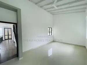 Modern Luxury House with Rooftop for Sale – Kesbewa