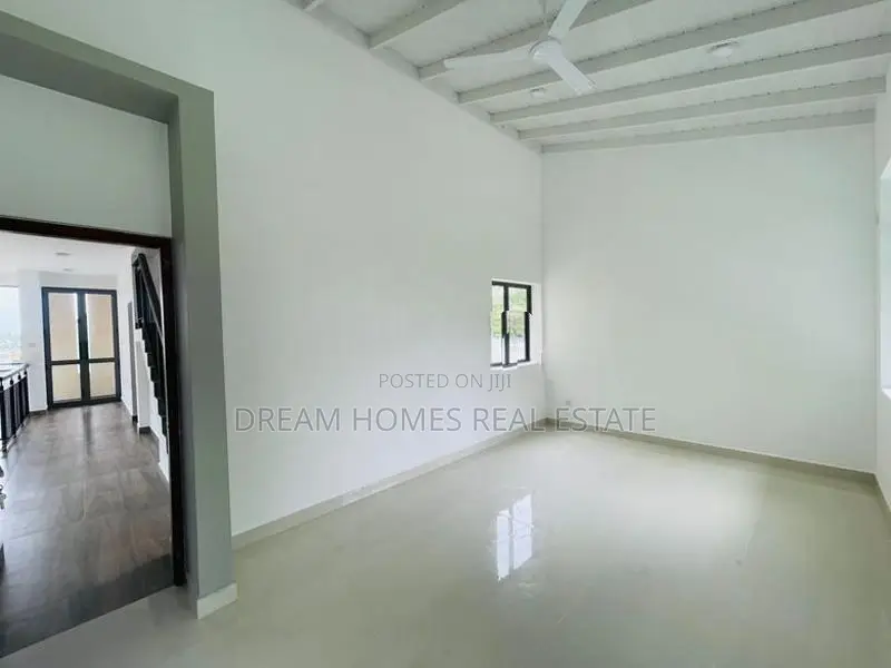 Modern Luxury House with Rooftop for Sale – Kesbewa