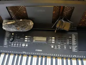 Yamaha PSR E363 Keyboard