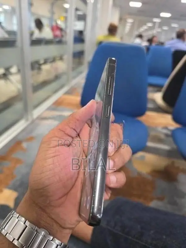 Samsung Galaxy S23 (Used)