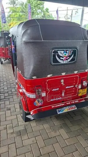Bajaj RE 4Stroke 2014