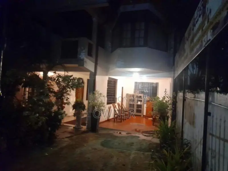 Two Story House for Rent in Panadura