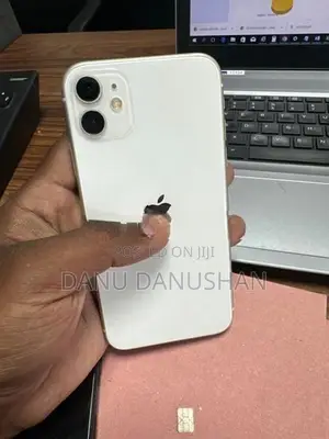 Apple iPhone 11 (Used)