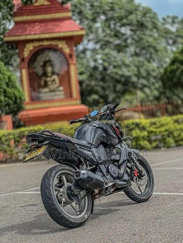 Yamaha FZS V1 2011
