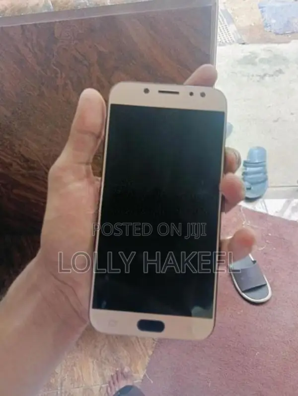 Samsung Galaxy J7 (Used)