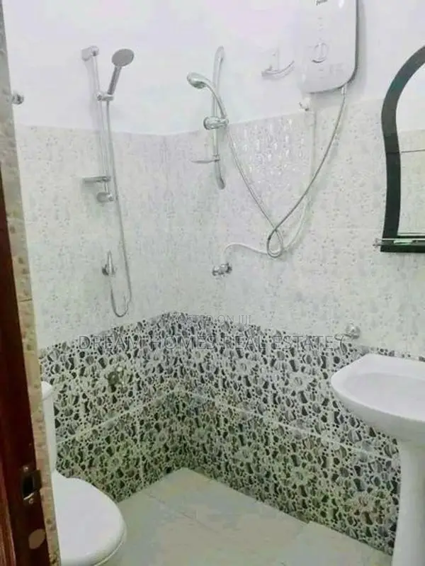 House for Sale – Close to Athurugiriya Highway Access
