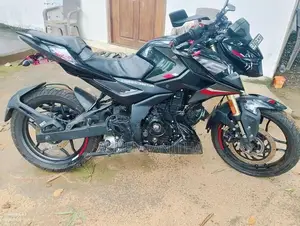 Bajaj Pulsar N160 2025