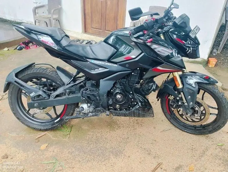 Bajaj Pulsar N160 2025