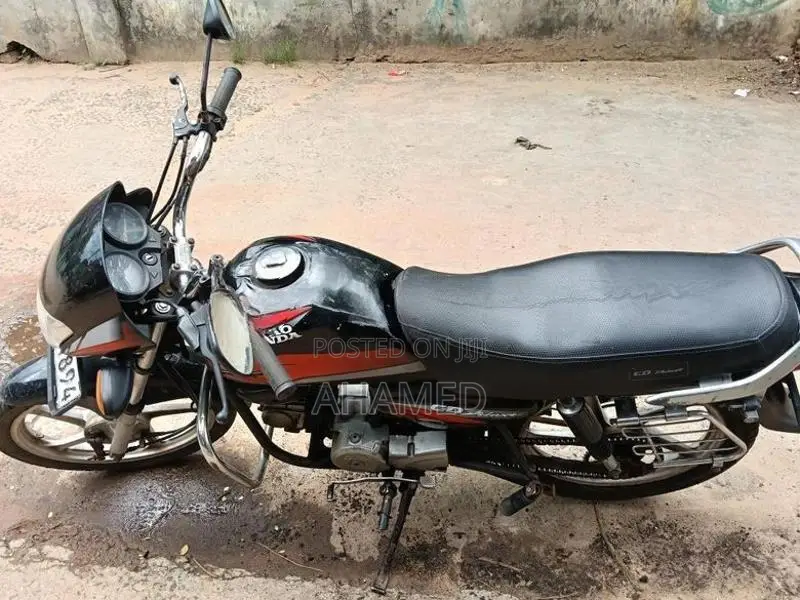Hero HF Deluxe 2011