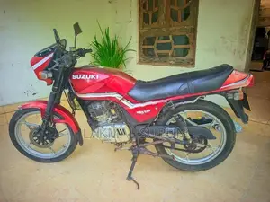 Suzuki GS 125 1999