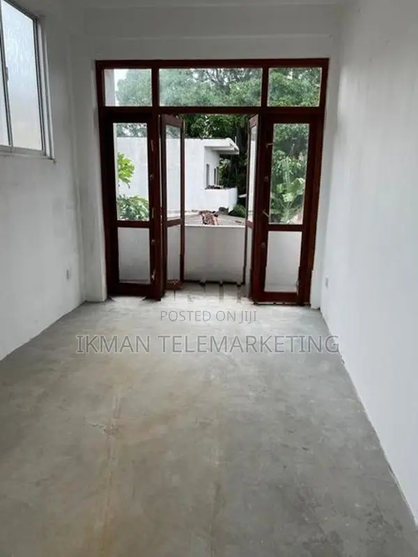 Newly Built Upstair House for Rent In Kirulapone