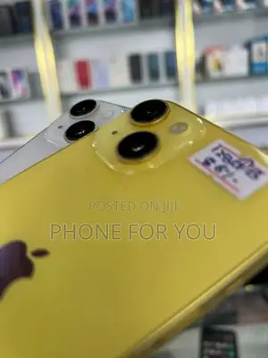 Apple iPhone 14 (Used)
