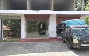 බොරළුහේන මංසන්ධියේ වටිනා ව්‍යාපාරික දෙමහල් ගොඩනැගිල්ල විකිණීමට