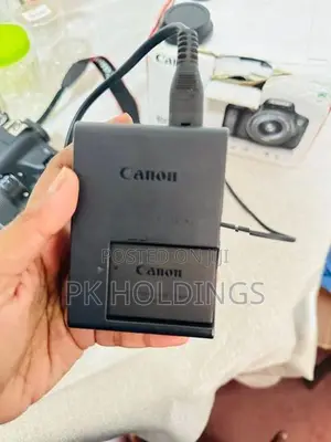 Canon EOS 750D DSLR