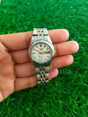 Seiko Ladies Hand Watch