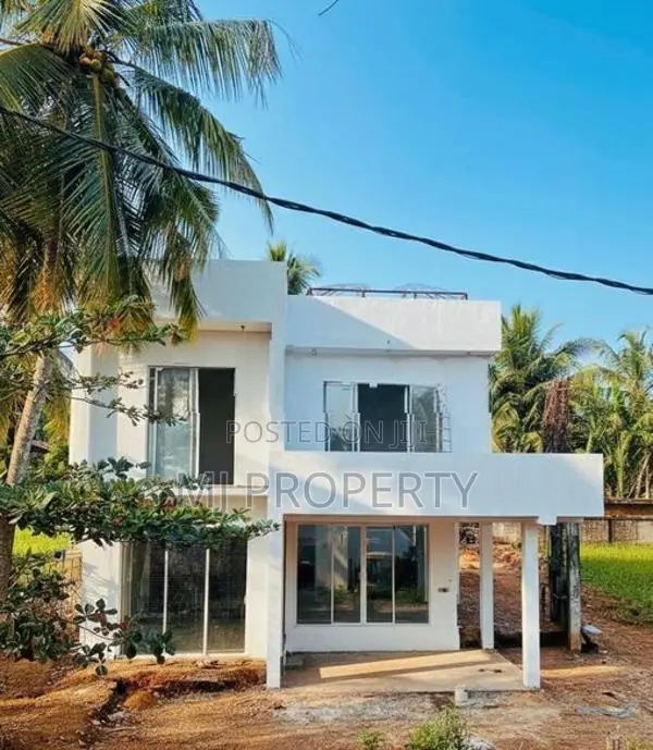(YS-1015) Valuable Half Complete Two Storey House Sale in Athurugiriya