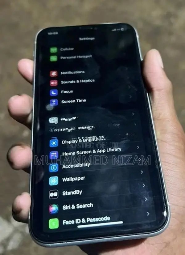 Apple iPhone 11 (Used)