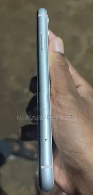 Apple iPhone 11 (Used)