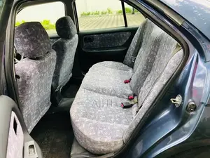 Nissan Bluebird SU 14 1998