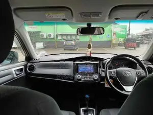 Toyota Axio 2014
