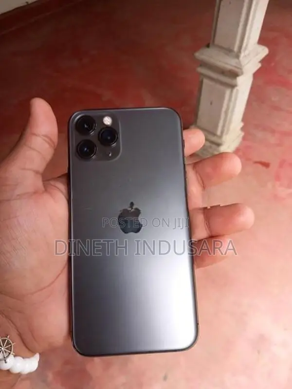 Apple iPhone 11 Pro (Used)