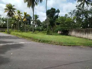 අතුරුගිරිය මුල්ලේගම බිම් කොටසක් විකිණීමට