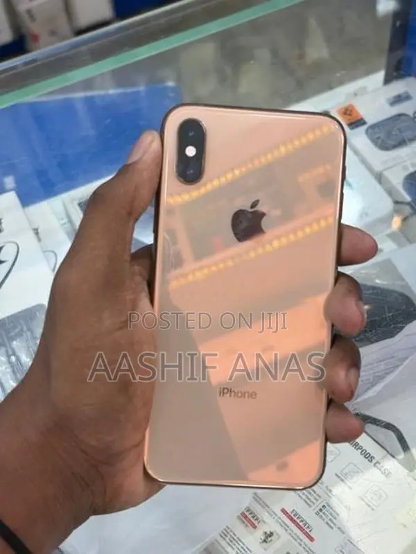 Apple iPhone XS (Used)