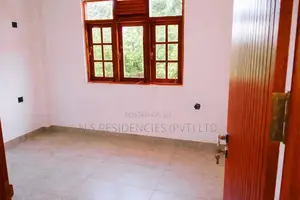 Brand New Luxury House in Yakkala Y 80