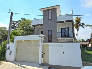 Modern Designed Luxury 3 Storey House for Sale in Kottawa