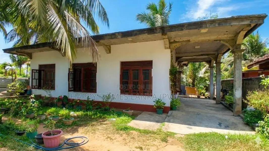 HHL1146 - House for sale in Palameenmadu