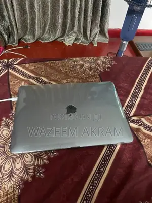 Apple MacBook Pro
