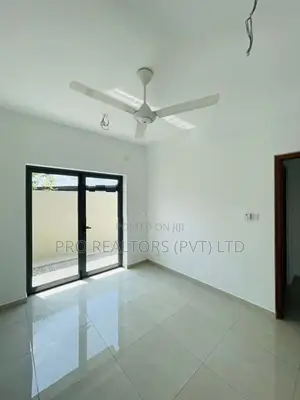 Villa for Rent in Canterbury Golf Resort - Kahathuduwa