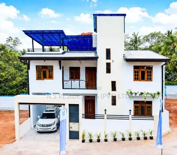 Luxury House in Gampaha Y 84