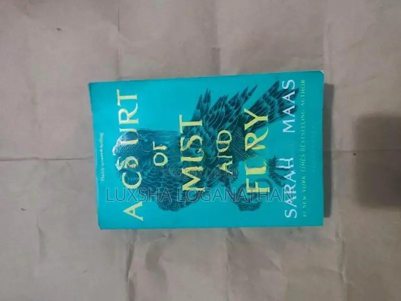 A Court of Thorns Book Set