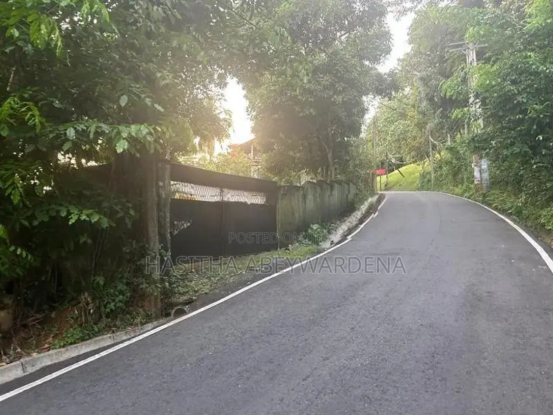 60P Land with A House Sale walking distance to Sri Palee Campus, Horan