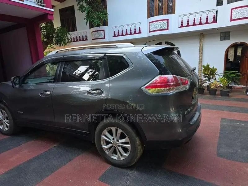 Nissan X-Trail 2016