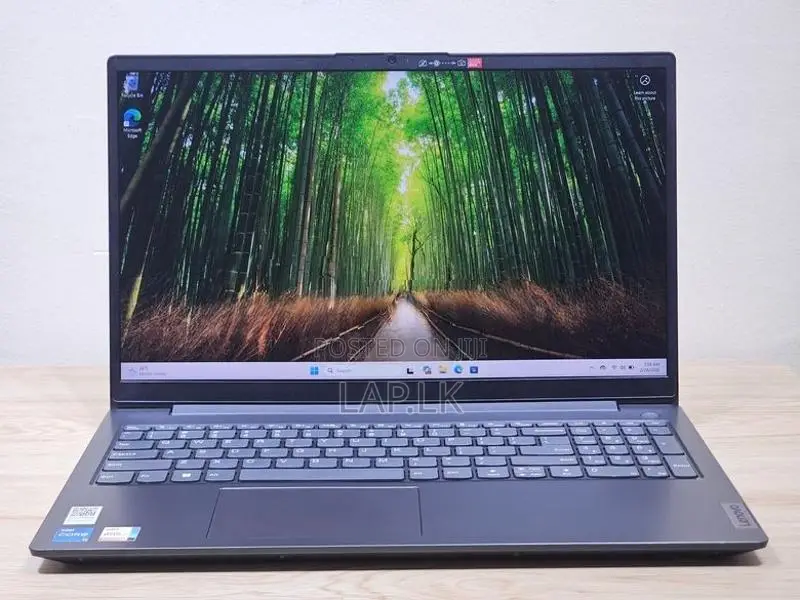 Lenovo V15 G3 IAP Core i5 1235U 12th GEN 15.6 FullHD 8GB RAM
