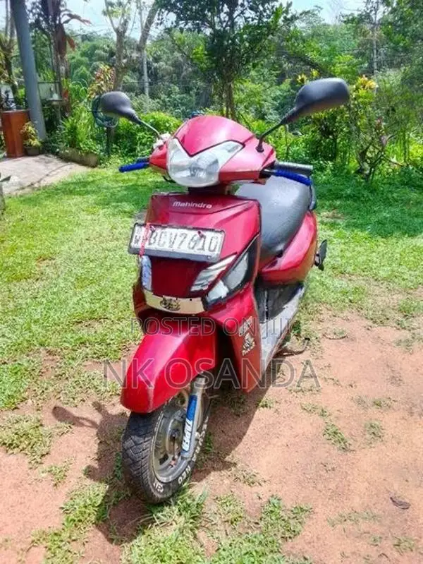 Mahindra Gusto 2015