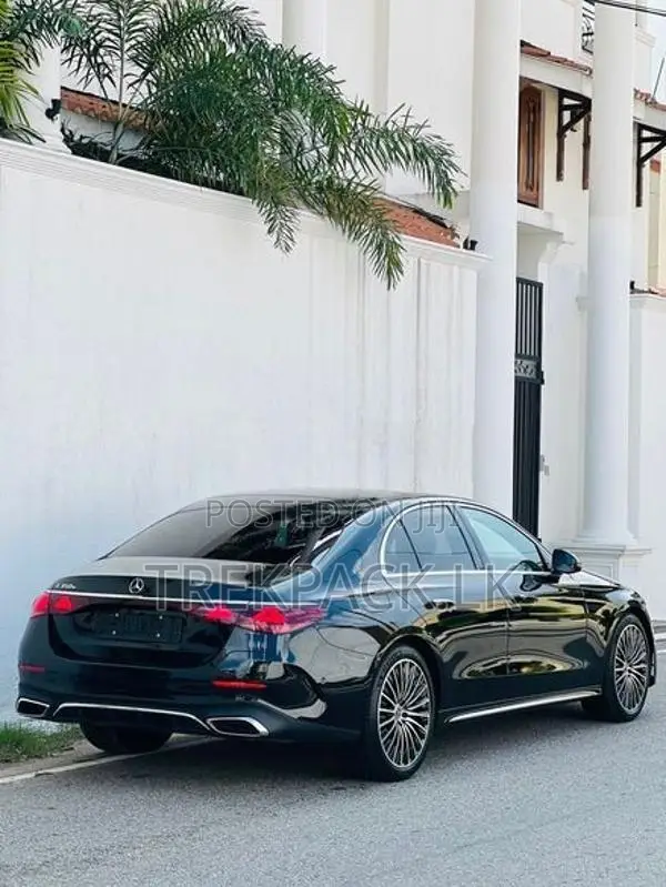 Mercedes Benz E350 E350e AMG 2025