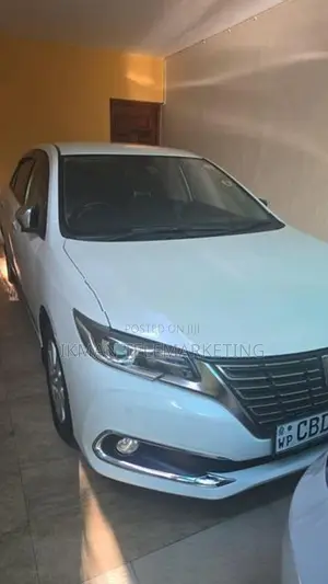 Toyota Premio 2018