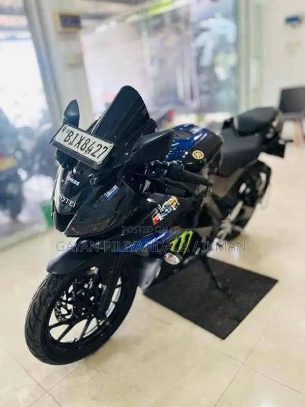 Yamaha R15 2019