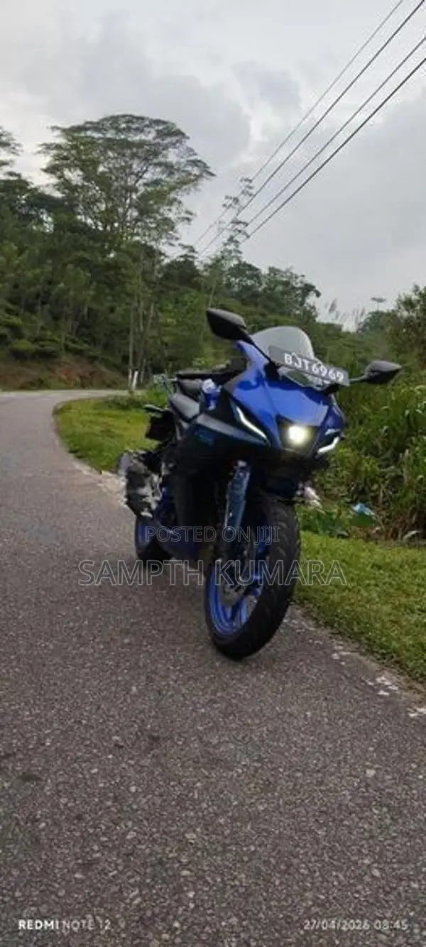 Yamaha R15 2025