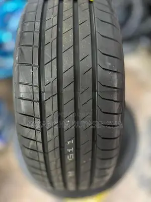 215/55R Duraturn Tyre - VEZEL LEAF