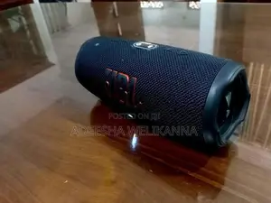 JBL Charge 5 Speaker