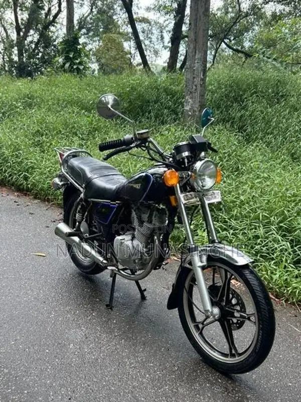 Suzuki GN 125 2014
