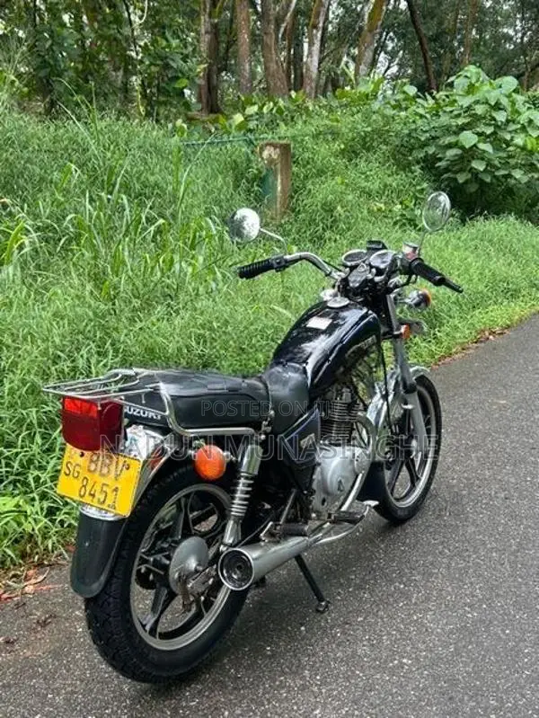 Suzuki GN 125 2014
