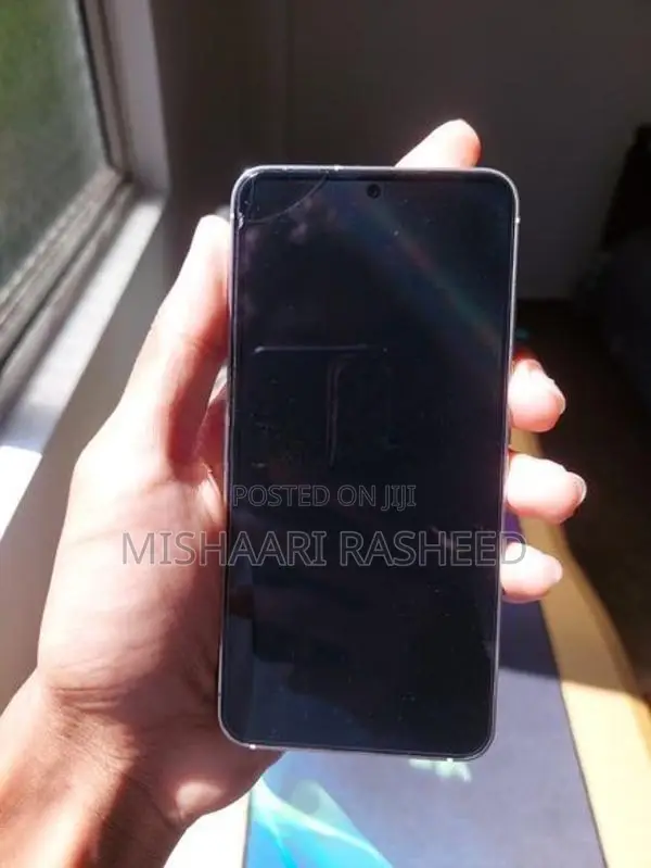 Samsung Galaxy S23 (Used)
